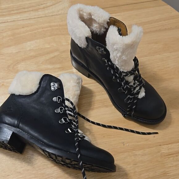 Patricia Nash Luigi Lace Up Hiking Boot - Picture 2 of 9